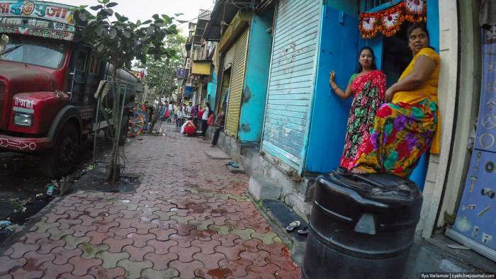 Прогулянка по кварталу Каматипура індійського міста Мумбаї (21 фото)