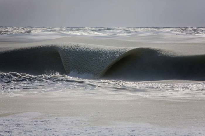 Замерзлі хвилі Атлантичного океану (5 фото)