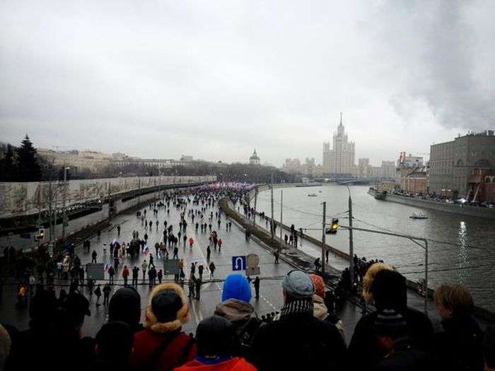 Память Бориса Нємцова вшанували траурним маршем (25 фото)