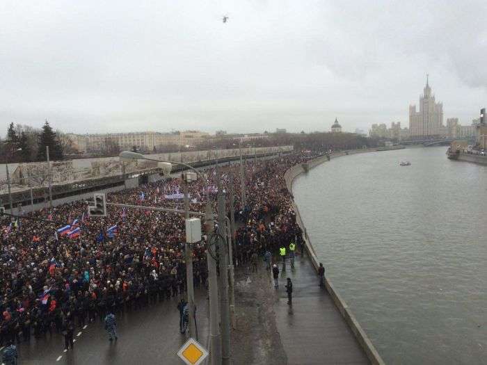 Память Бориса Нємцова вшанували траурним маршем (25 фото)