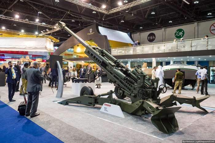 Фоторепортаж з виставки зброї International Defence Exhibition в Абу-Дабі (64 фото)