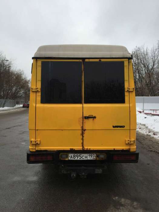 Що буде, якщо обєднати російську кмітливість і мікроавтобус Mercedes-Benz (4 фото)