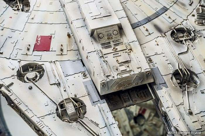 Суперреалистичный космічний корабель «Тисячолітній сокіл» з паперу (45 фото)