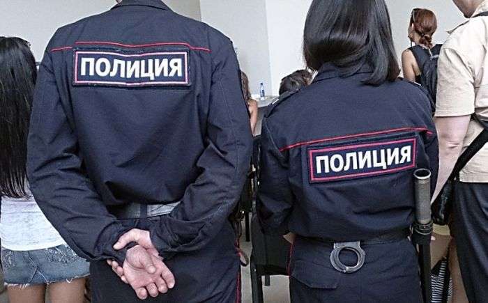 Підбірка курйозних дзвінків в кемеровську поліцію (7 фото)