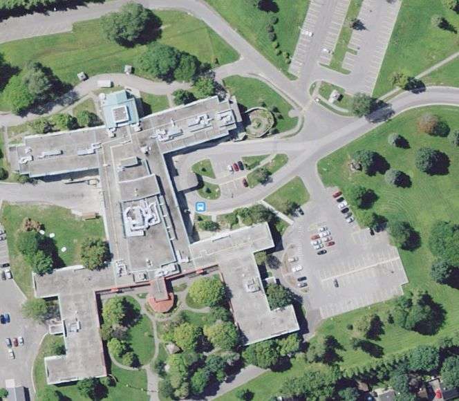 Канадський Центр здоровя здорової людини в Торонто (7 фото)