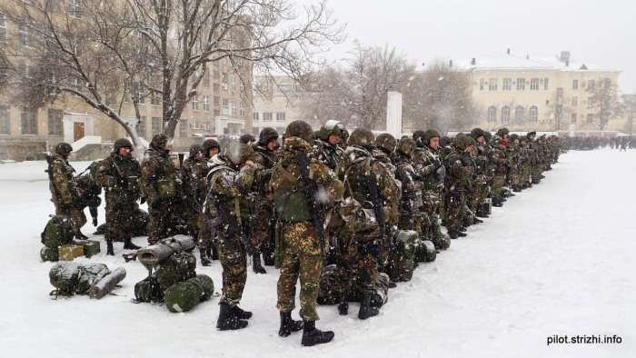 Будні військовослужбовців розвідзагону «Русь» (19 фото)