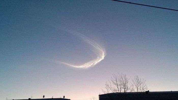 Над Благовіщенському пролетіла друга ступінь американської ракети Falcon 9 (9 фото + 2 відео)