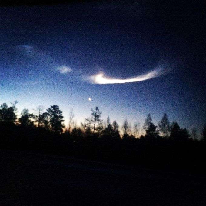 Над Благовіщенському пролетіла друга ступінь американської ракети Falcon 9 (9 фото + 2 відео)