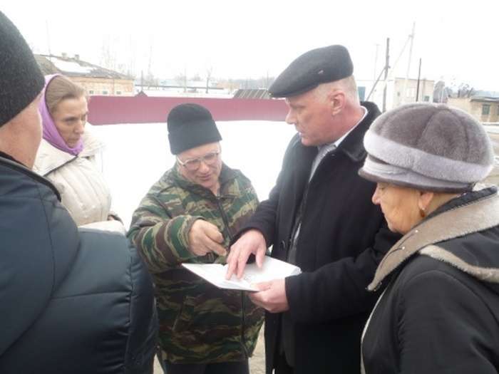 Через реставрації монастиря люди змушені боротися за власні будинки (12 фото)