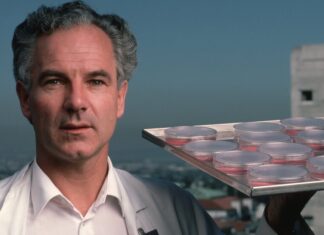 Peter Duesberg, notoryczny badacz HIV/AIDS, zmarł w wieku 89 lat