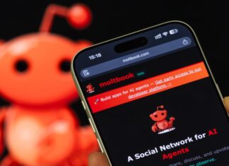 Moltbook: соціальна мережа штучного інтелекту викликає страх повстання – чи це обман?