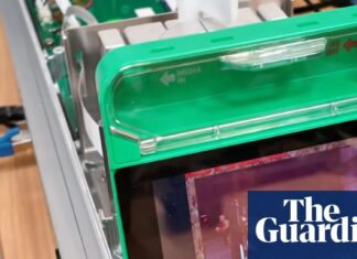 Клетки мозга играют в Doom: Рассвет биологических вычислений