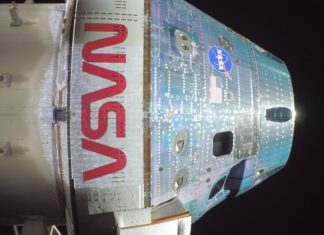 Екіпаж «Артеміди-2» повідомляє про запах гару з космічного туалету, місія продовжується