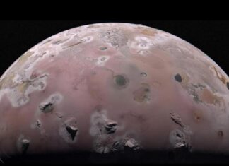 Як радіометр Juno заглядає під вулканічну кору Іо